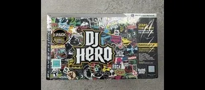 DJ Hero [2-Pack Turntable And Game Bundle]