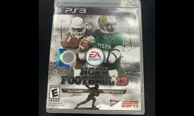 NCAA Football '13 [reflective cover]