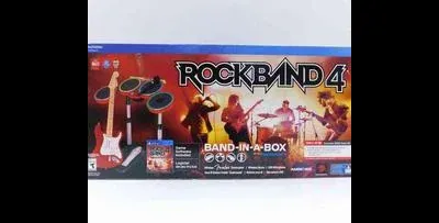 Rock Band 4 [RED Band In-A-Box Bundle]
